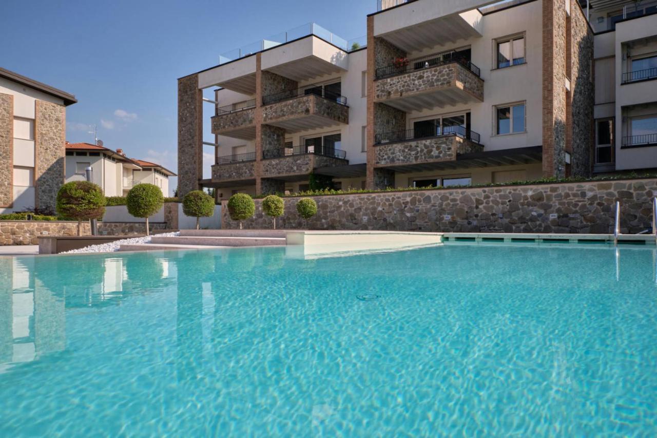 Warda B11 Apartment Desenzano del Garda Buitenkant foto