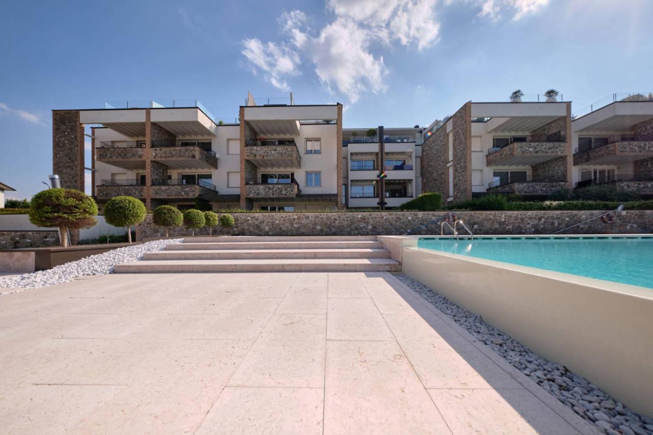 Warda B11 Apartment Desenzano del Garda Buitenkant foto