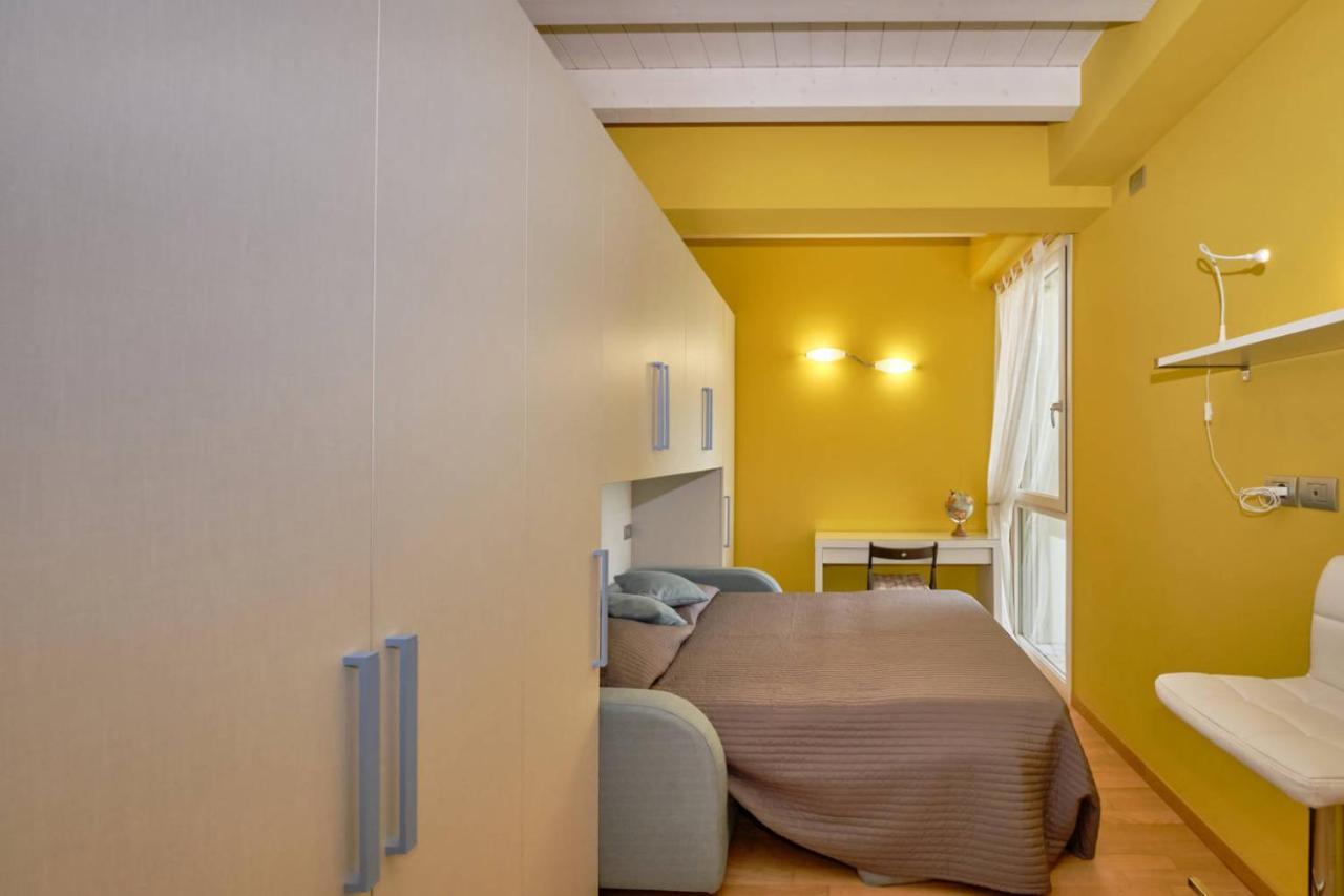 Warda B11 Apartment Desenzano del Garda Buitenkant foto