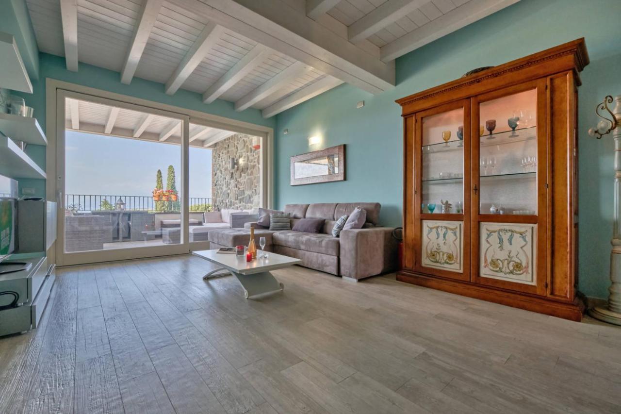 Warda B11 Apartment Desenzano del Garda Buitenkant foto
